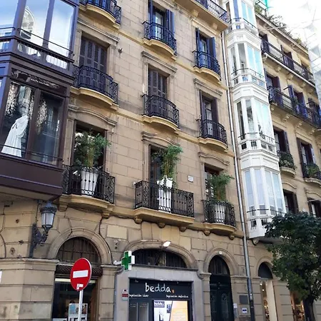 Casa 17 Quarto em Acomodações Particulares *