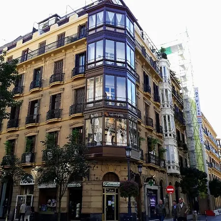 Casa 17 Quarto em Acomodações Particulares *